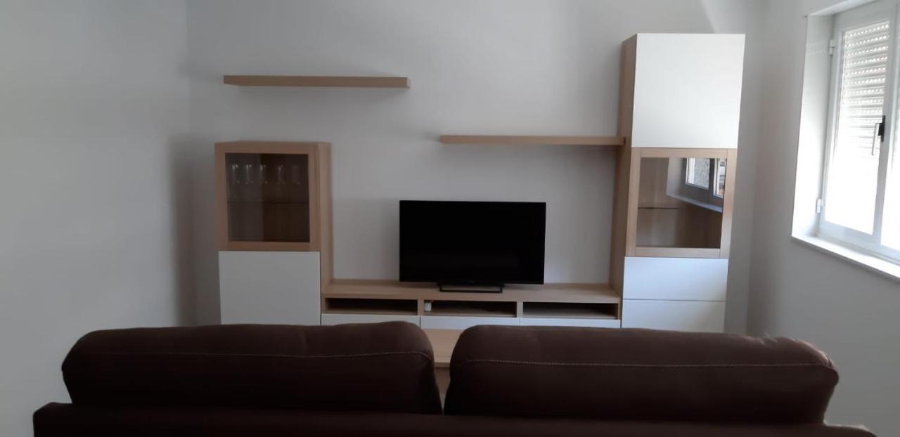 Apartamentos Olimpo Celta-Apart Adriana O Pindo Eksteriør billede